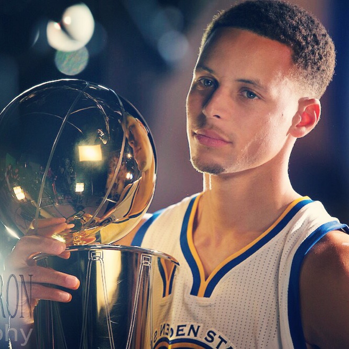 一节花！雷霆首节三分17中11，领先爵士25分（首节三分雨！雷霆17投11中，一节领先爵士25分）