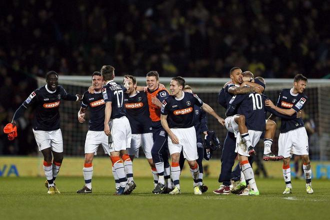 申花1-3输球，柔佛新山近两个赛季亚冠对中超球队保持不败（申花1-3告负，柔佛新山近两季亚冠对中超仍保持不败）